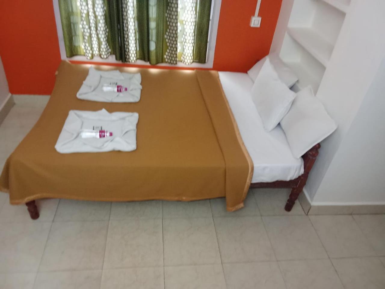 Hotel Orginal Residency Коллам Номер фото